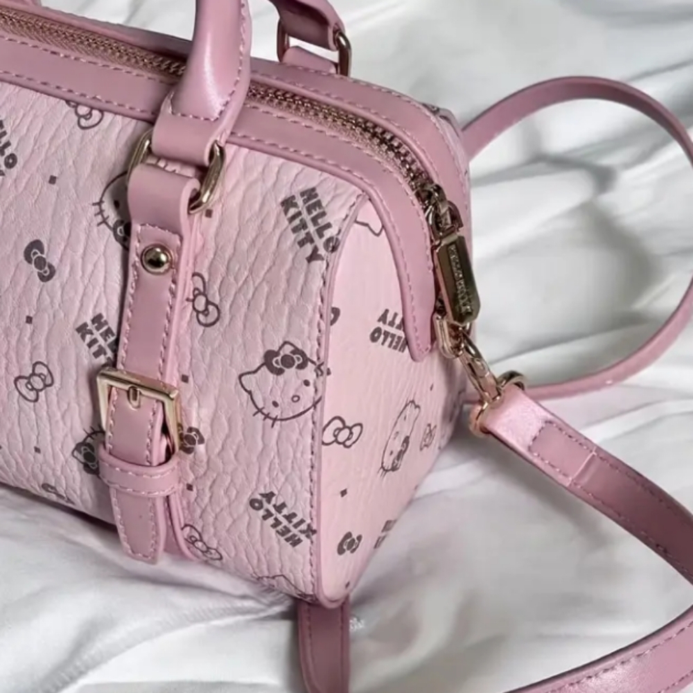NEW Hello Kitty Soft Pink Crossbody Bag with Cartoon Pattern w/Dust bag PU